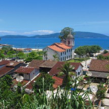 Picturesque village﻿﻿ in the Baia de Ilha Grande